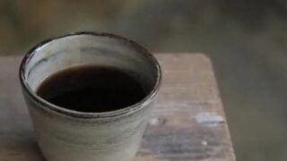 【坂本村で生まれたうつわでコーヒーを】